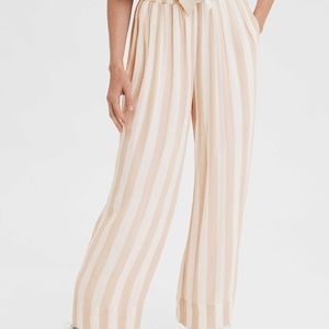 American Eagle Flowy Pants